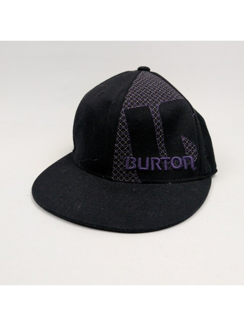 Y2K Burton Snowboards Baseball Cap Flex Fit Flat 210 Fitted Black / Purple Skate